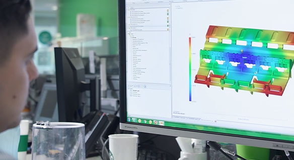 Video: Schneider Electric uses Moldflow to quickly run through and evaluate multiple geometries to meet technical requirements